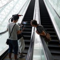 Dirigiendo largometraje documental en Beijing. 2019