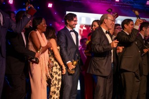 Ganador de 3 Latino de Oro. 2017